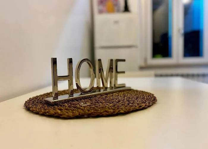 Comfortable -renovated Flat 公寓